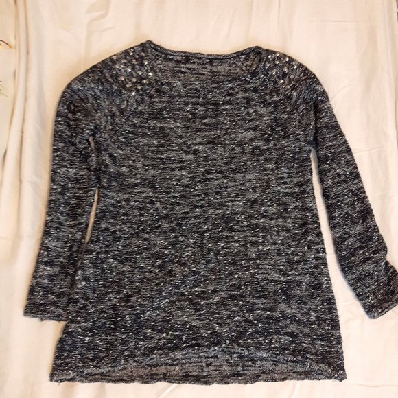 Chanel style metallic knit sweater with shoulder studs - Picture 1 of 6